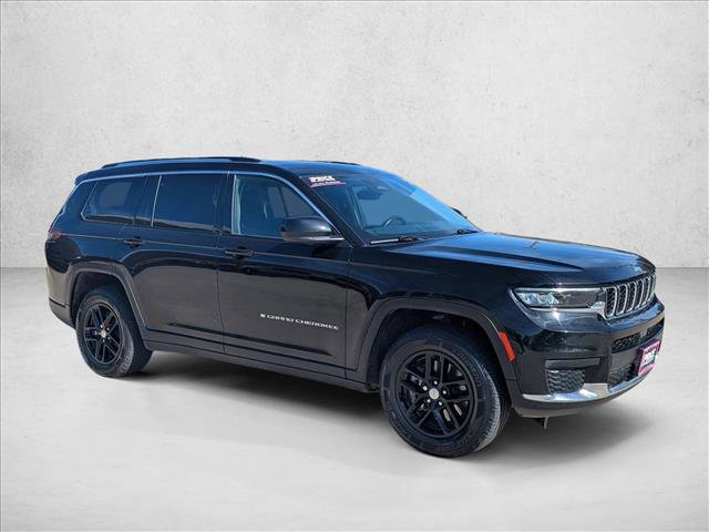 Used 2022 Jeep Grand Cherokee L Laredo w/ Luxury Tech Group I AWD/4WD image 3