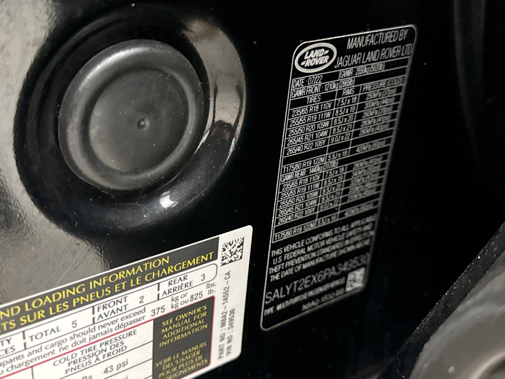 Used 2023 Land Rover Range Rover Velar R-Dynamic S image 26