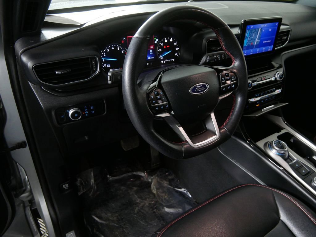 Used 2023 Ford Explorer ST-Line image 10