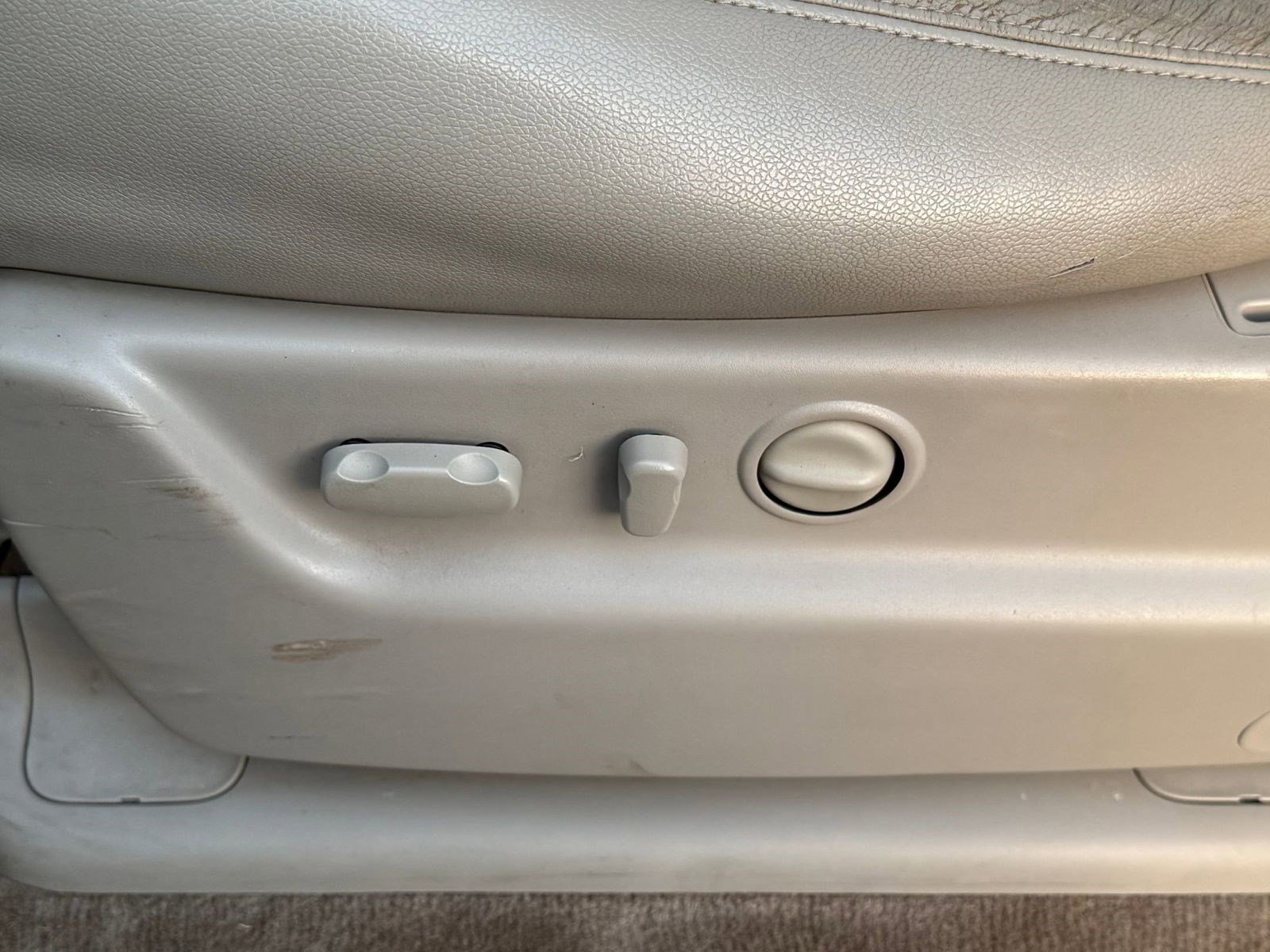 Used 2012 Chevrolet Suburban LT w/ Luxury Package image 14