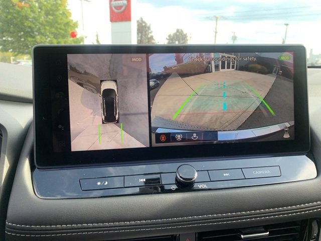 New 2026 Nissan Rogue Platinum image 18