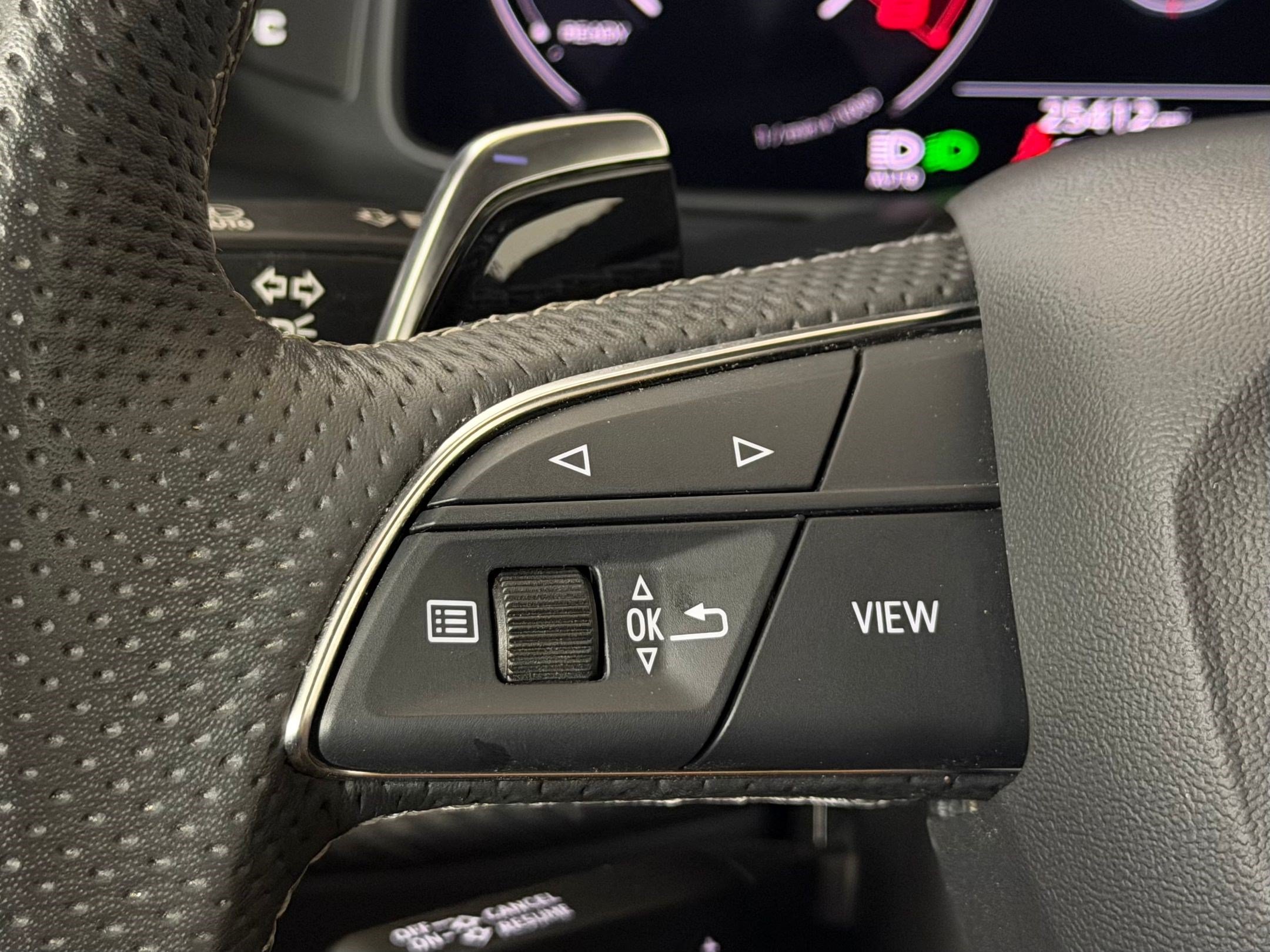Used 2024 Audi RS Q8 w/ Black Optic Package AWD/4WD image 15