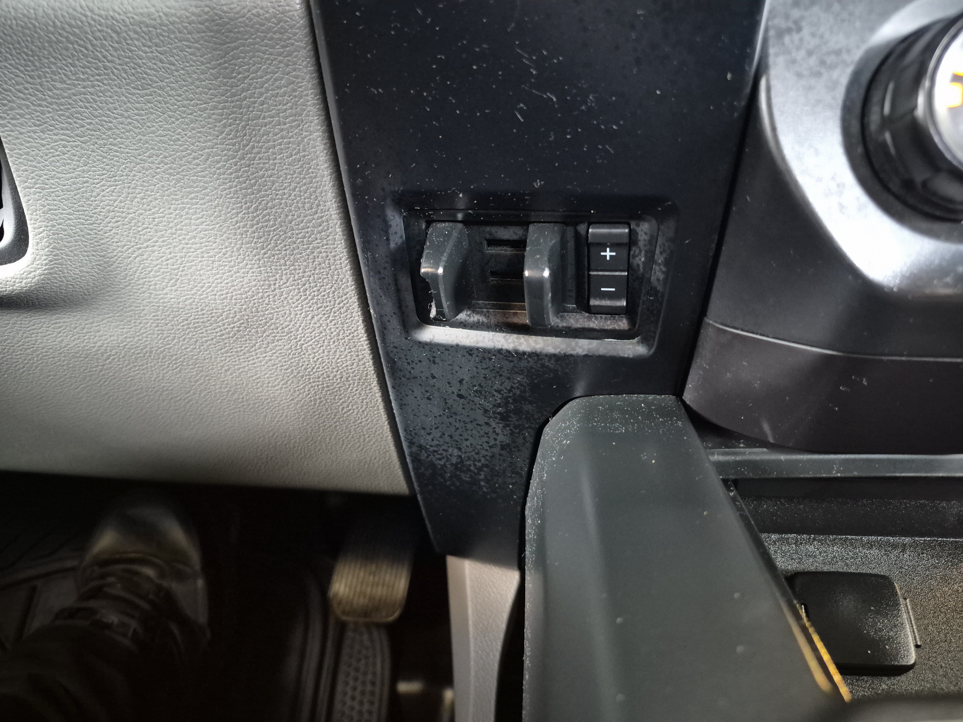 Used 2016 Ford F150 XL w/ Equipment Group 101A Mid RWD image 32
