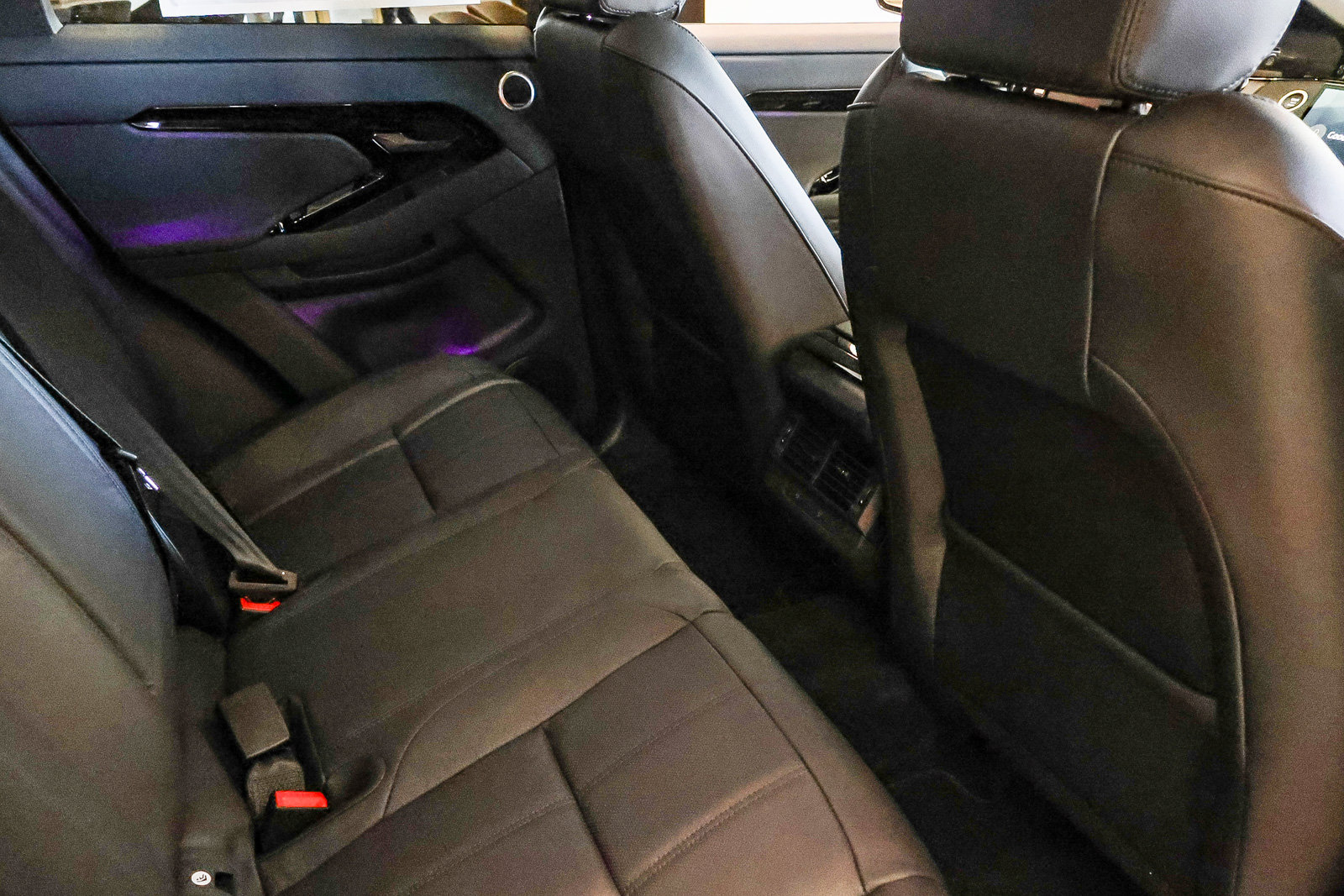 New 2026 Land Rover Range Rover Evoque S AWD/4WD image 18