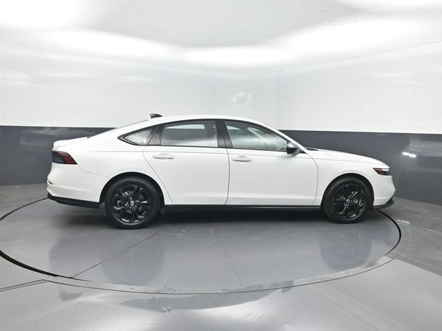 Used 2025 Honda Accord SE image 33