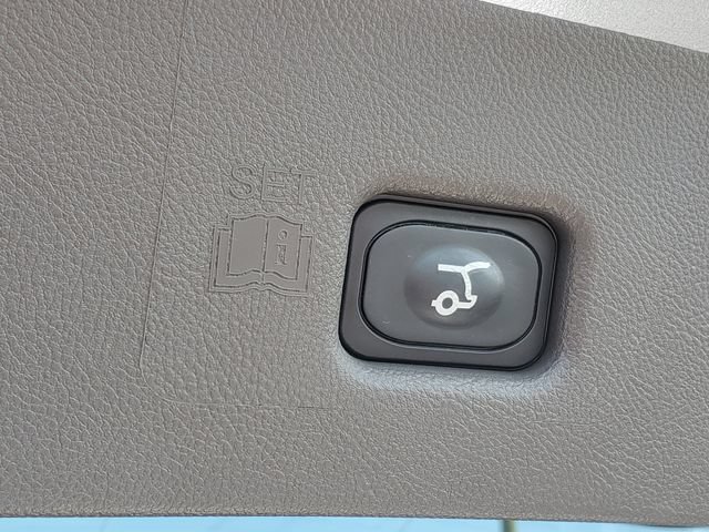 Certified 2023 Lincoln Nautilus FWD w/ Premium Package image 32