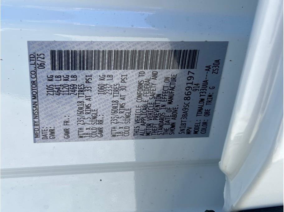 Used 2025 Nissan Rogue SV image 21