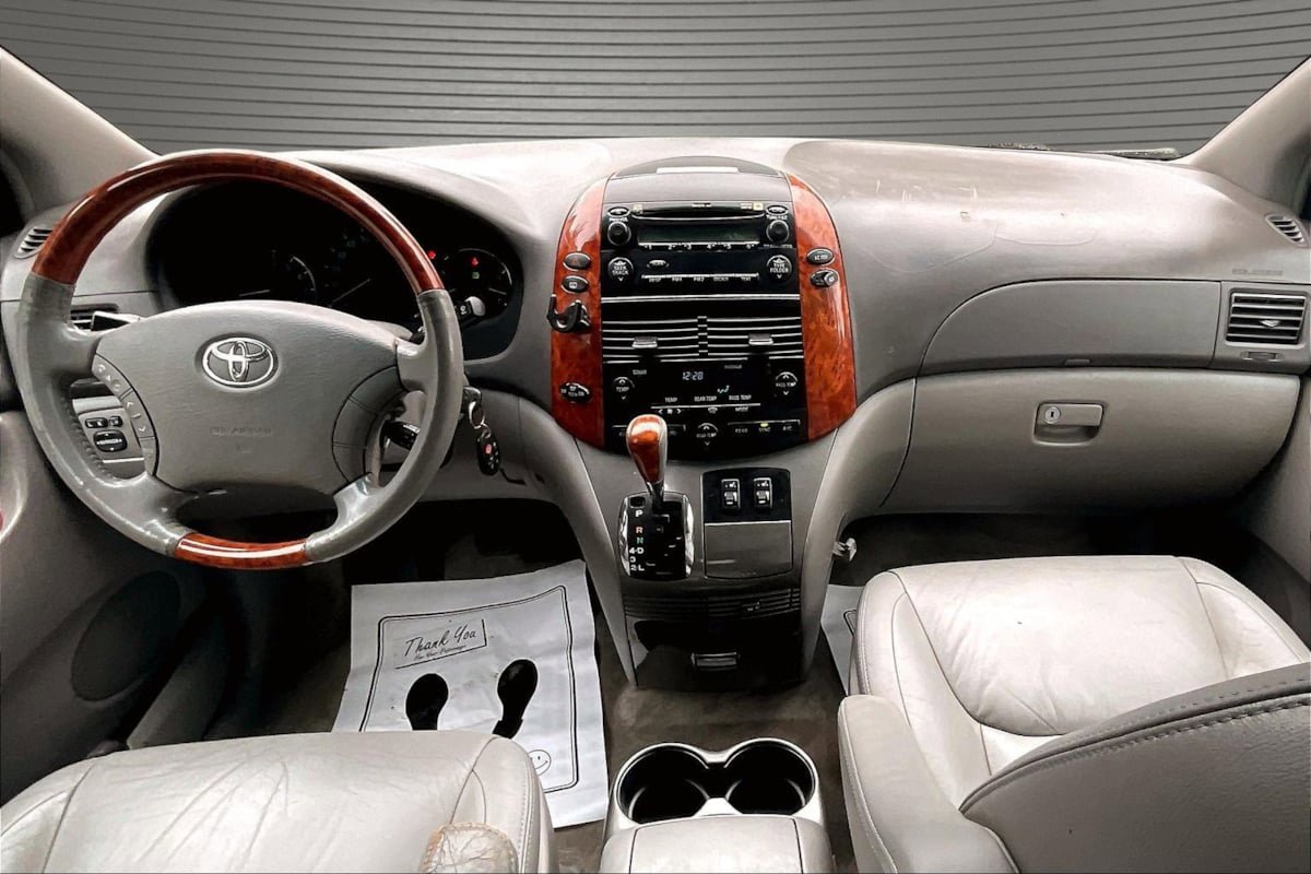 Used 2006 Toyota Sienna XLE Limited AWD/4WD image 7