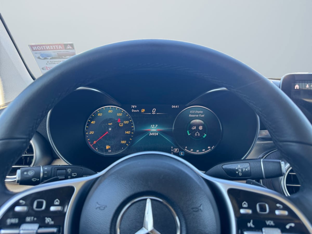 Used 2022 Mercedes-Benz GLC 300 w/ Premium Package Lite image 12