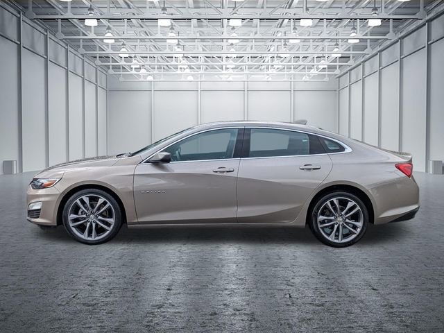 Used 2025 Chevrolet Malibu LT FWD image 2