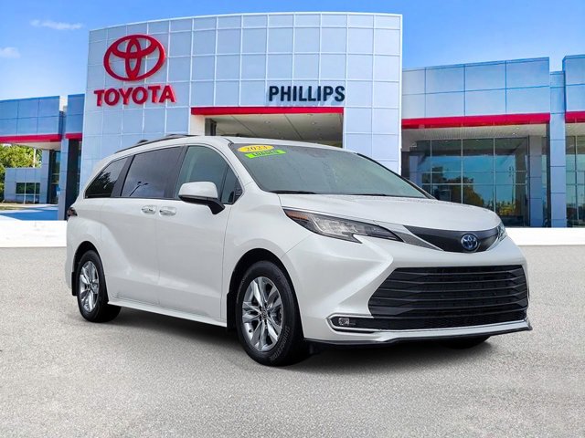 Used 2023 Toyota Sienna XLE w/ XLE Plus Package