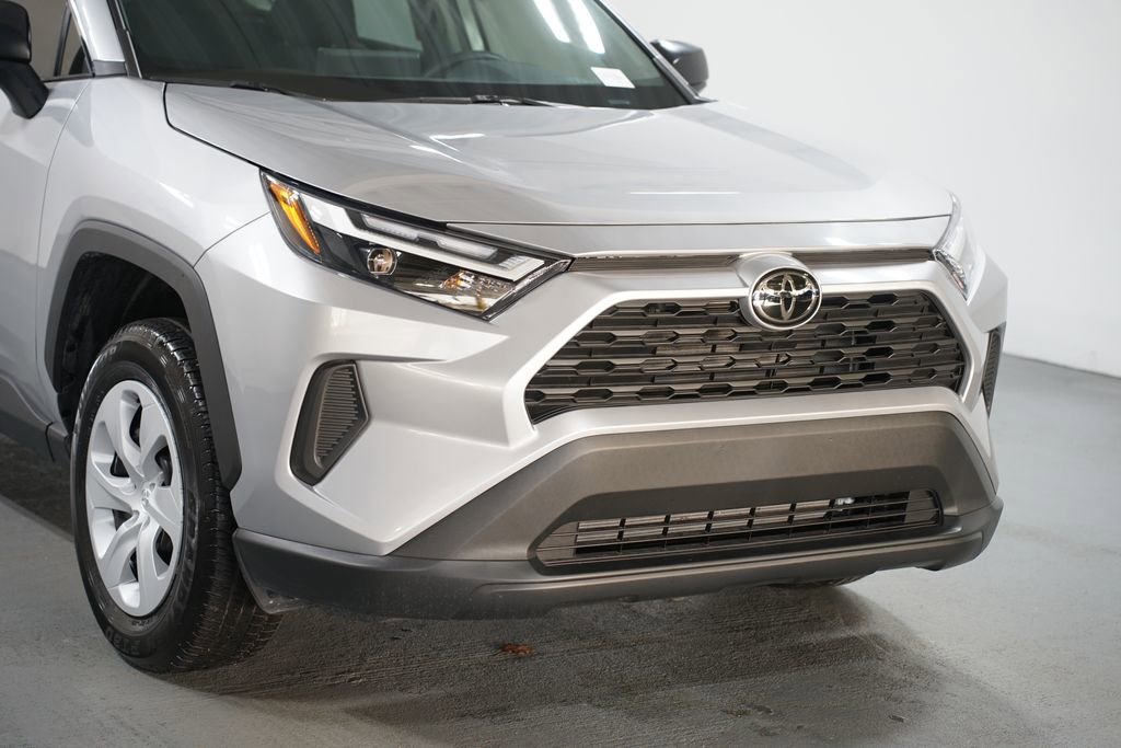Certified 2025 Toyota RAV4 LE image 4