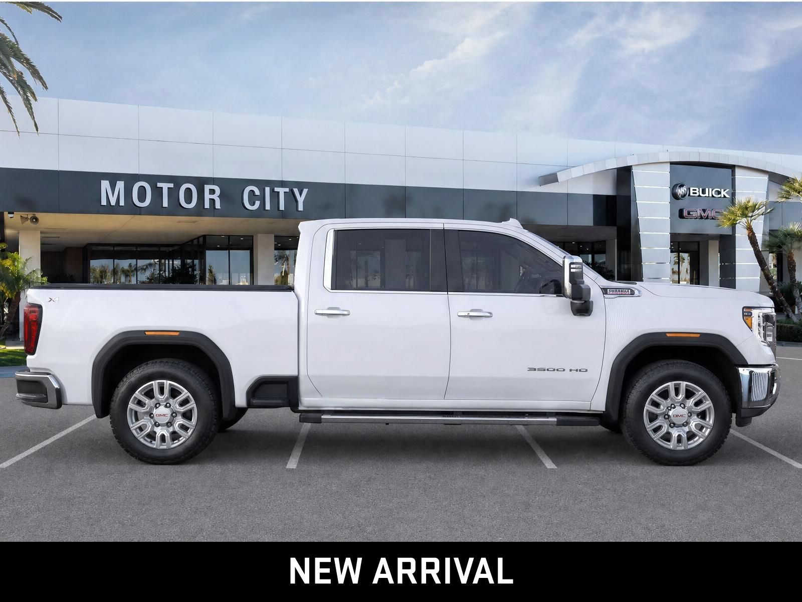 Used 2021 GMC Sierra 2500 SLT w/ SLT Preferred Package AWD/4WD image 8