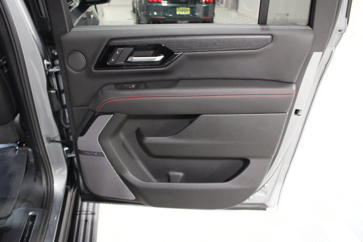 New 2026 GMC Yukon XL AT4 Ultimate AWD/4WD image 30