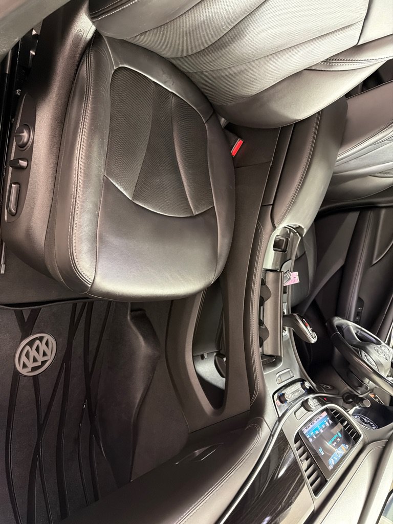 Used 2018 Buick LaCrosse Essence w/ Sun and Shade Package FWD image 24