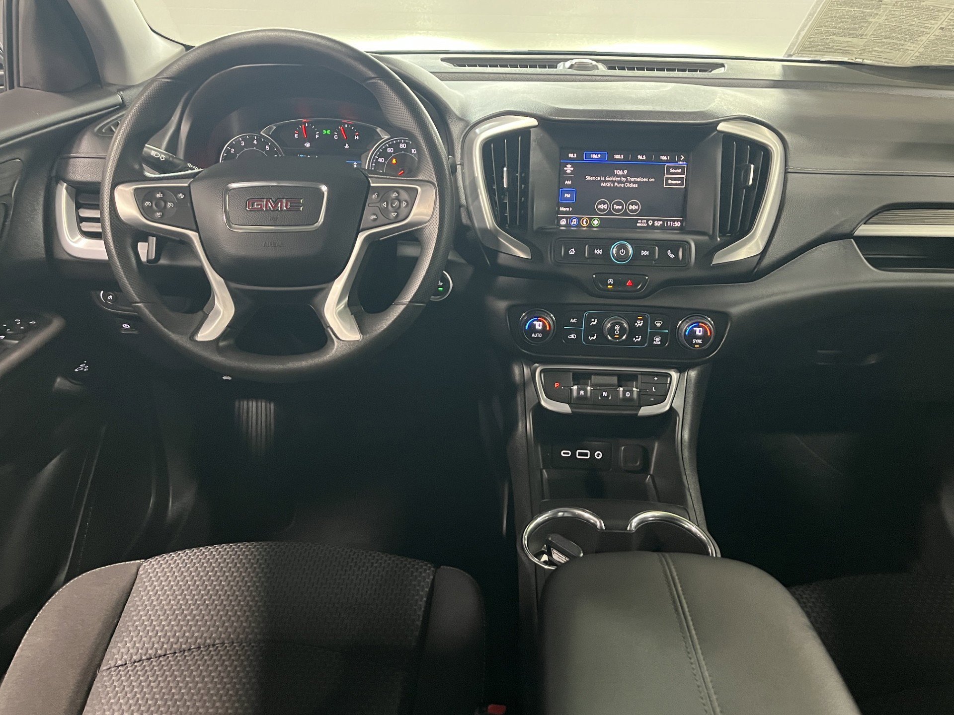 Certified 2022 GMC Terrain SLE w/ Driver Convenience Package image 11