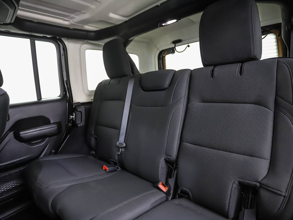 Used 2021 Jeep Wrangler Unlimited Sport AWD/4WD image 23