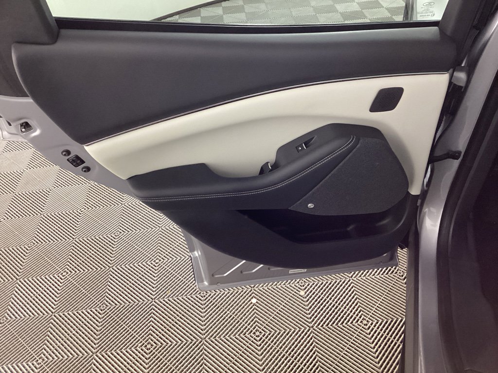 Used 2021 Ford Mustang Mach-E Premium image 14