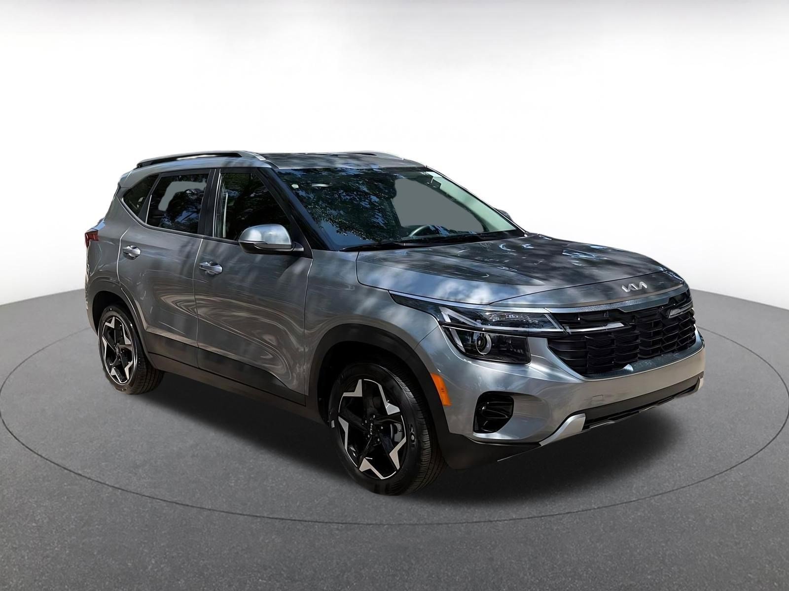 Used 2025 Kia Seltos S FWD image 1