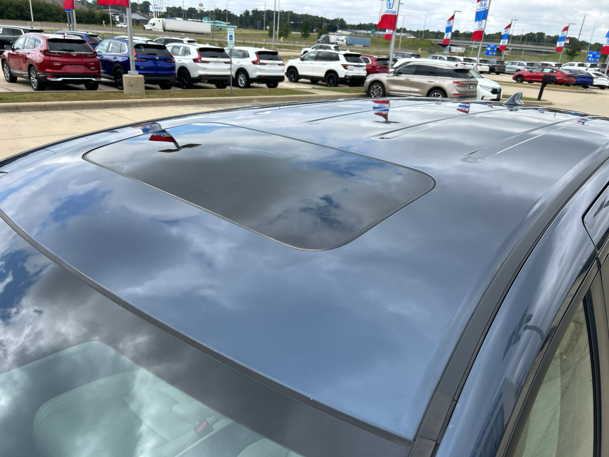 Used 2025 Honda Odyssey EX-L image 11
