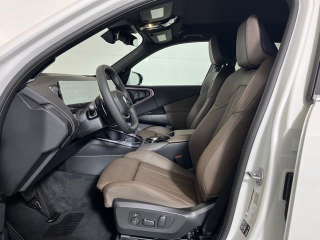 Used 2025 BMW X3 xDrive30i w/ Premium Package AWD/4WD image 11