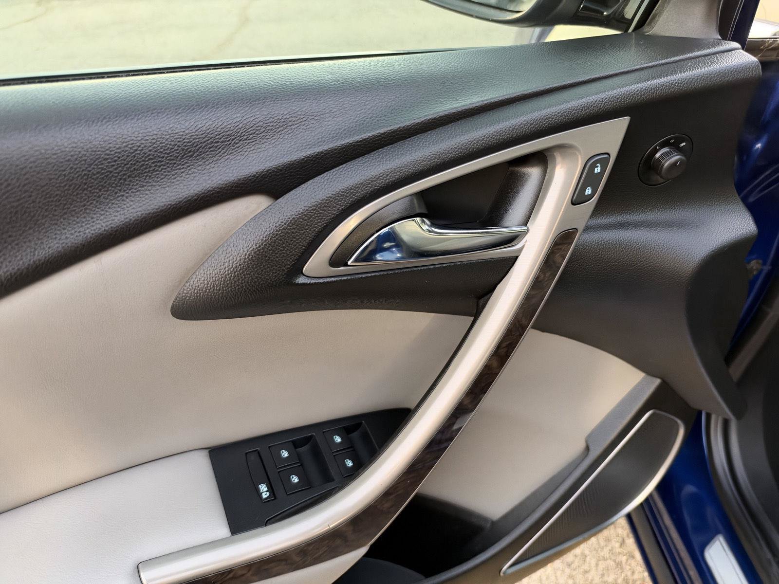 Used 2014 Buick Verano FWD image 21