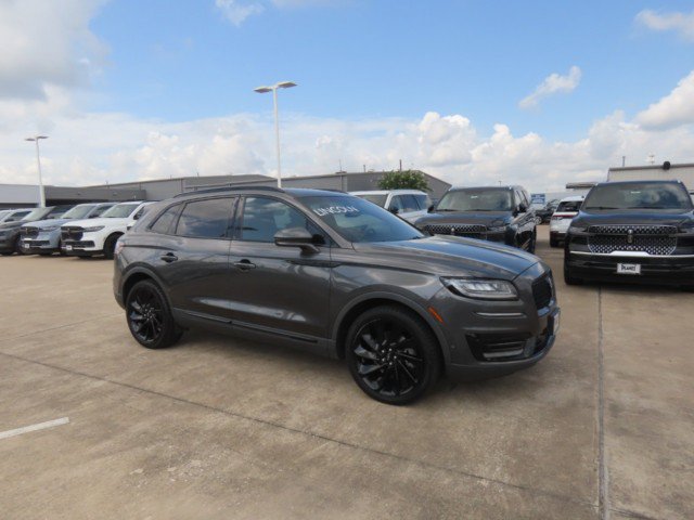 Used 2020 Lincoln Nautilus Reserve w/ Equipment Group 201A FWD image 6