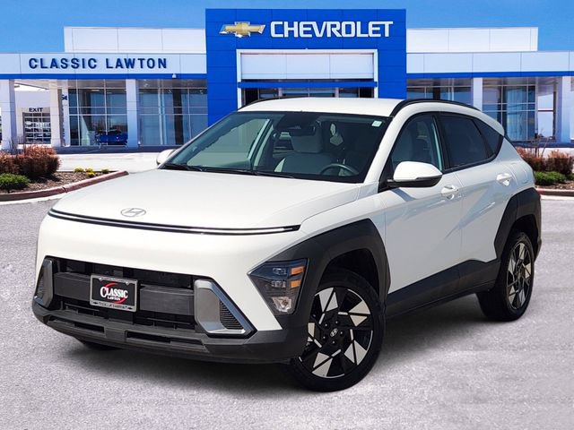 Used 2025 Hyundai Kona SEL AWD/4WD image 1
