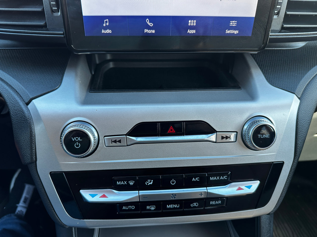 Used 2022 Ford Explorer 4WD image 14