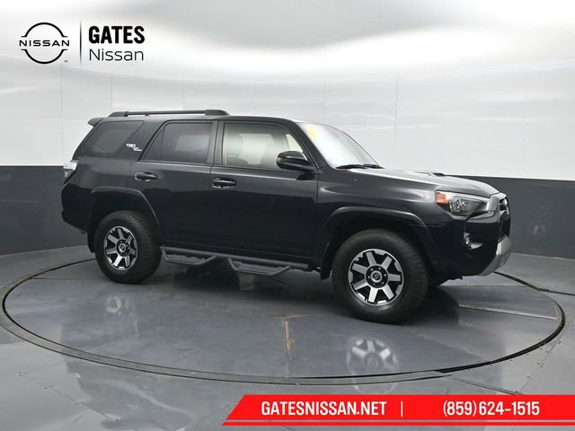 Used 2022 Toyota 4Runner TRD Off-Road AWD/4WD image 1
