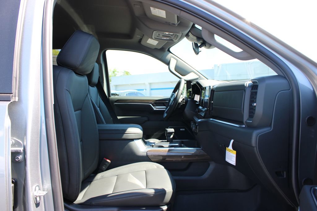 New 2026 Chevrolet Silverado 1500 RST w/ Convenience Package II AWD/4WD image 27