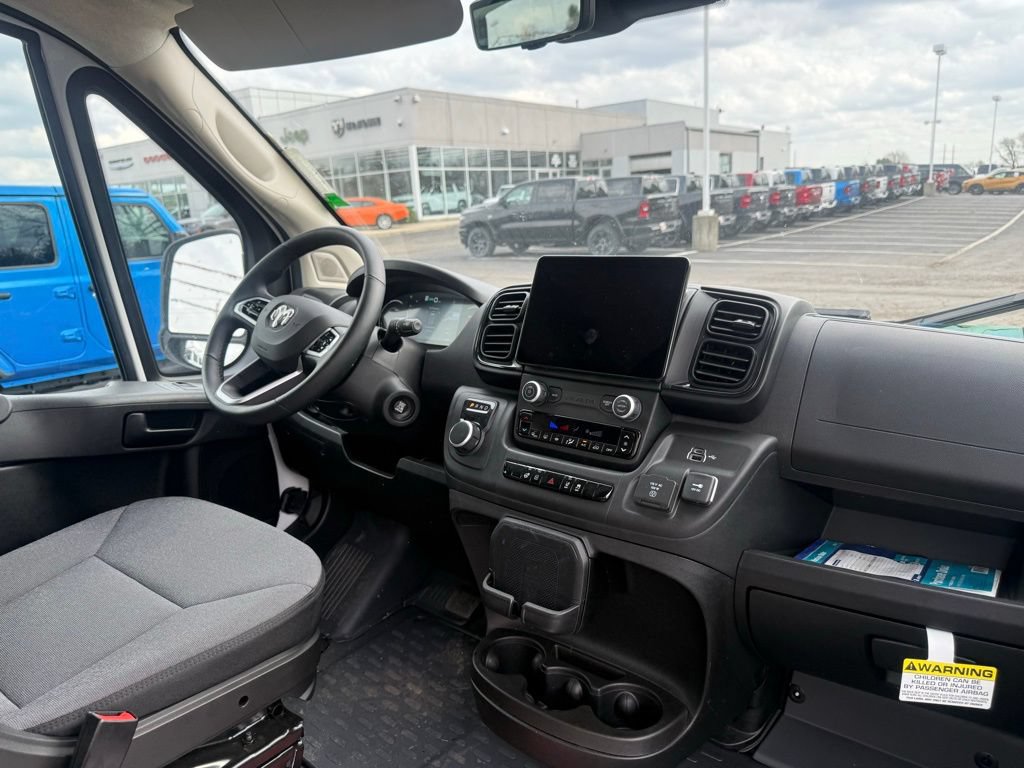 Used 2024 RAM ProMaster 3500 w/ Delivery Van Package FWD image 57