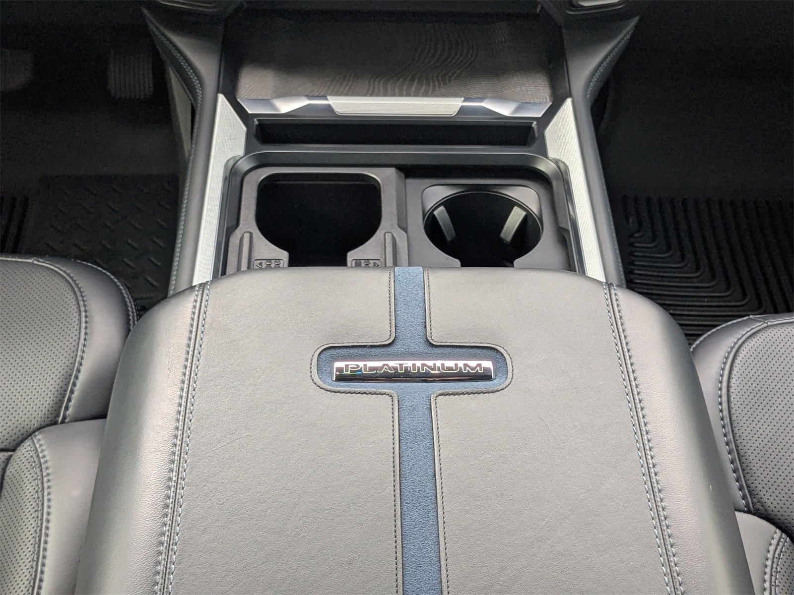 Used 2025 Ford F250 Platinum w/ FX4 Off-Road Package image 20