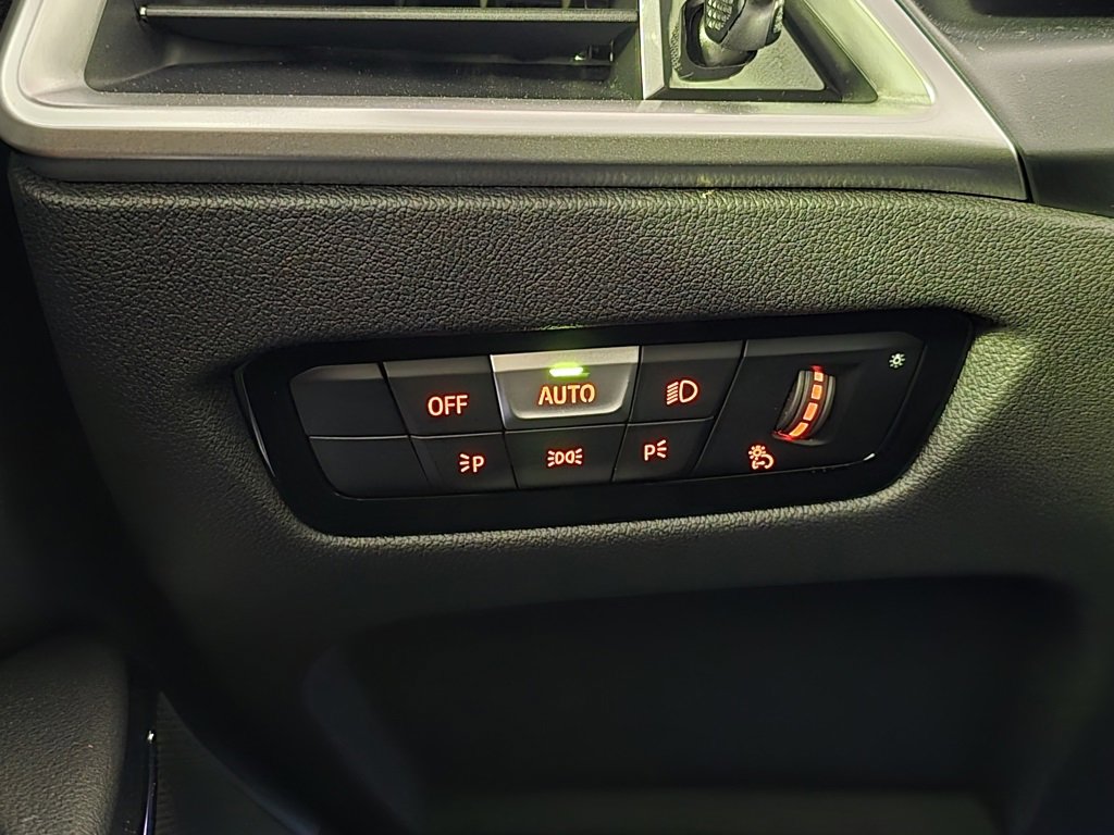 New 2026 BMW 330i xDrive Sedan w/ M Sport Package image 26