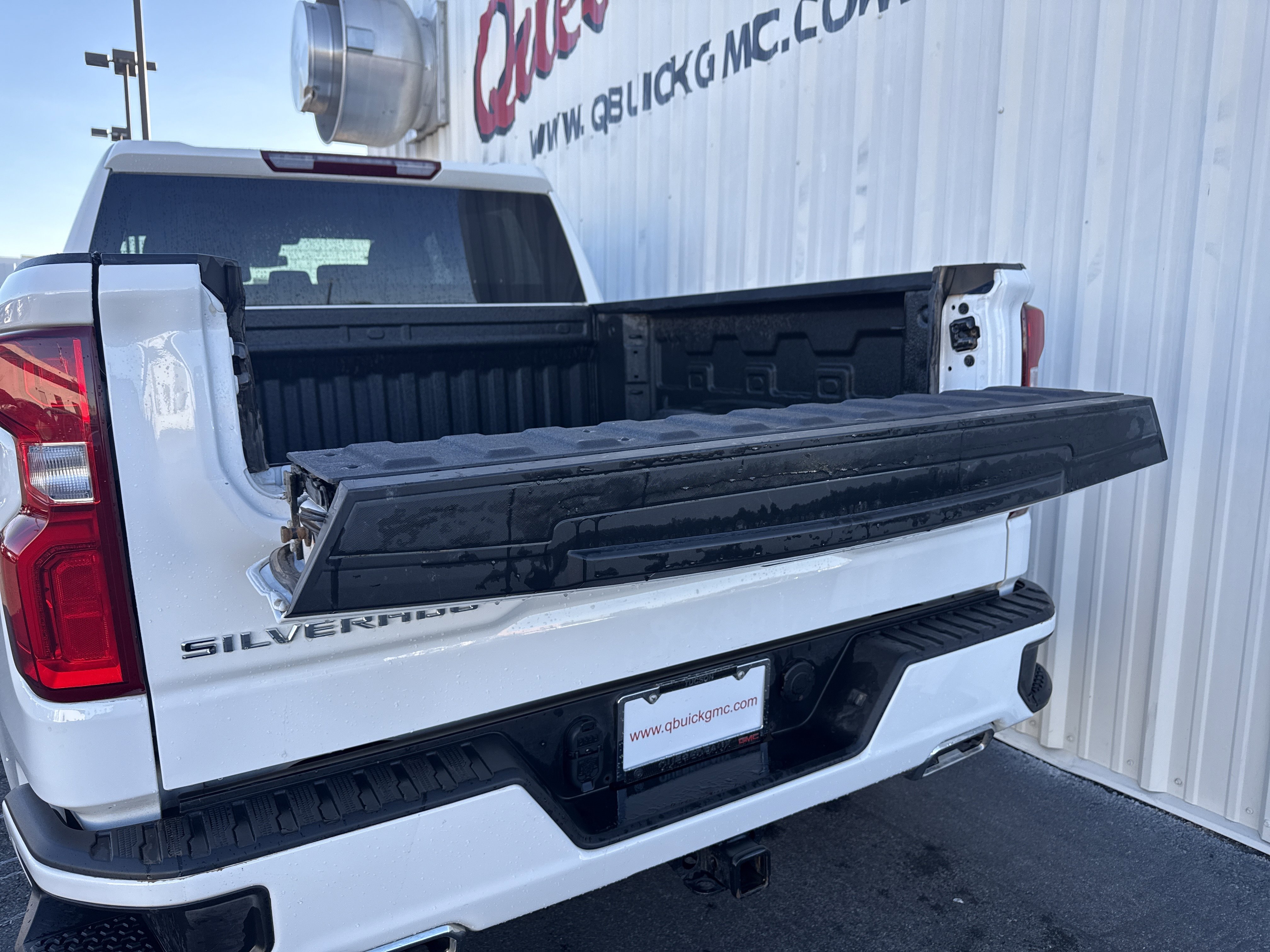 Used 2023 Chevrolet Silverado 1500 RST w/ Z71 Off-Road Package image 11