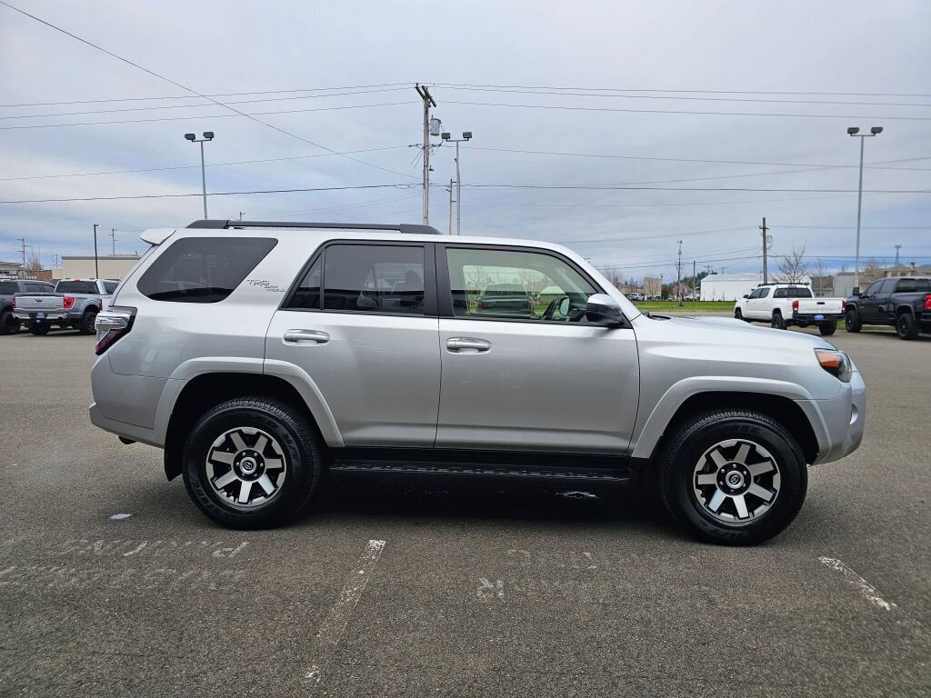 Used 2021 Toyota 4Runner TRD Off-Road image 5