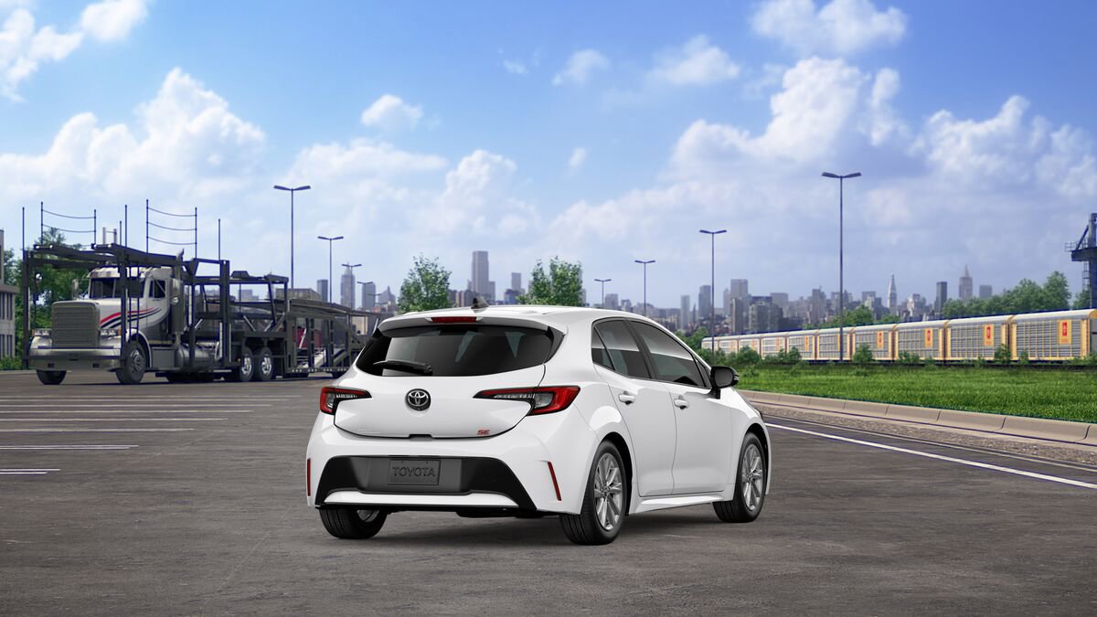 New 2026 Toyota Corolla SE image 9