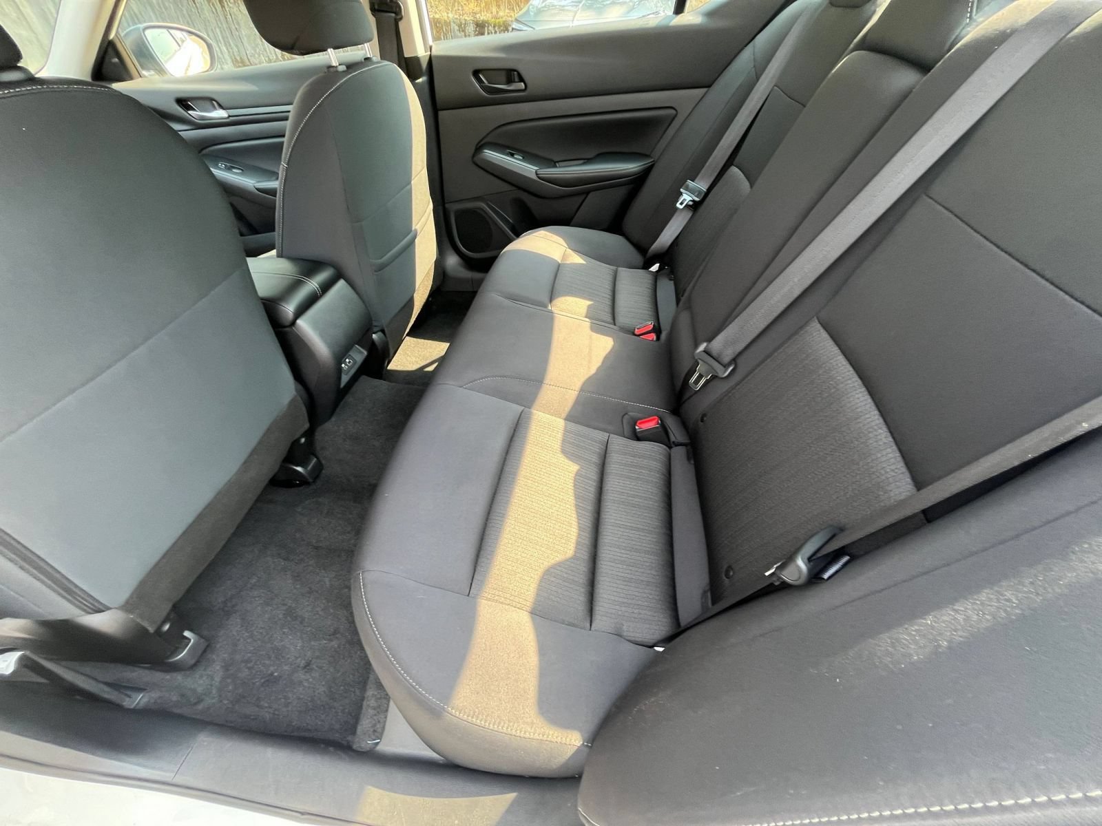 Used 2025 Nissan Altima 2.5 SV FWD image 26