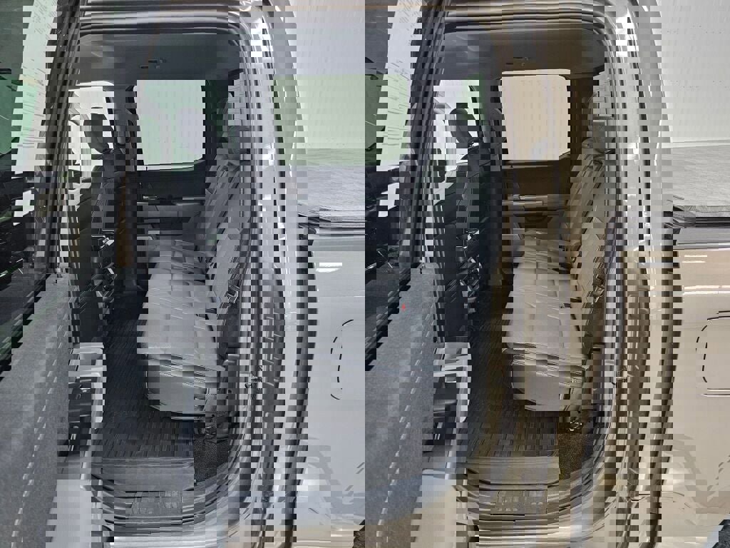 Used 2022 Ford F150 Lariat w/ Equipment Group 502A High image 3