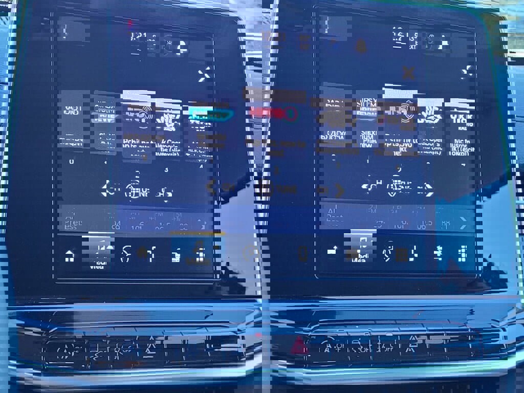 Used 2022 Jeep Compass Latitude image 13