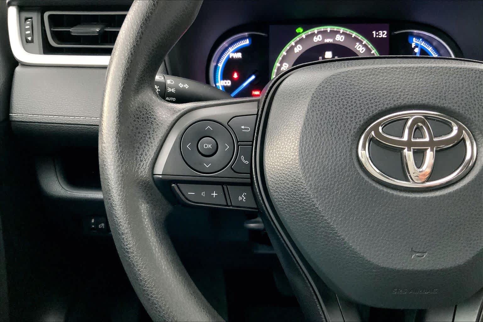 Used 2024 Toyota RAV4 XLE AWD/4WD image 47