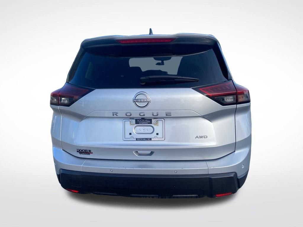 Used 2024 Nissan Rogue S image 4