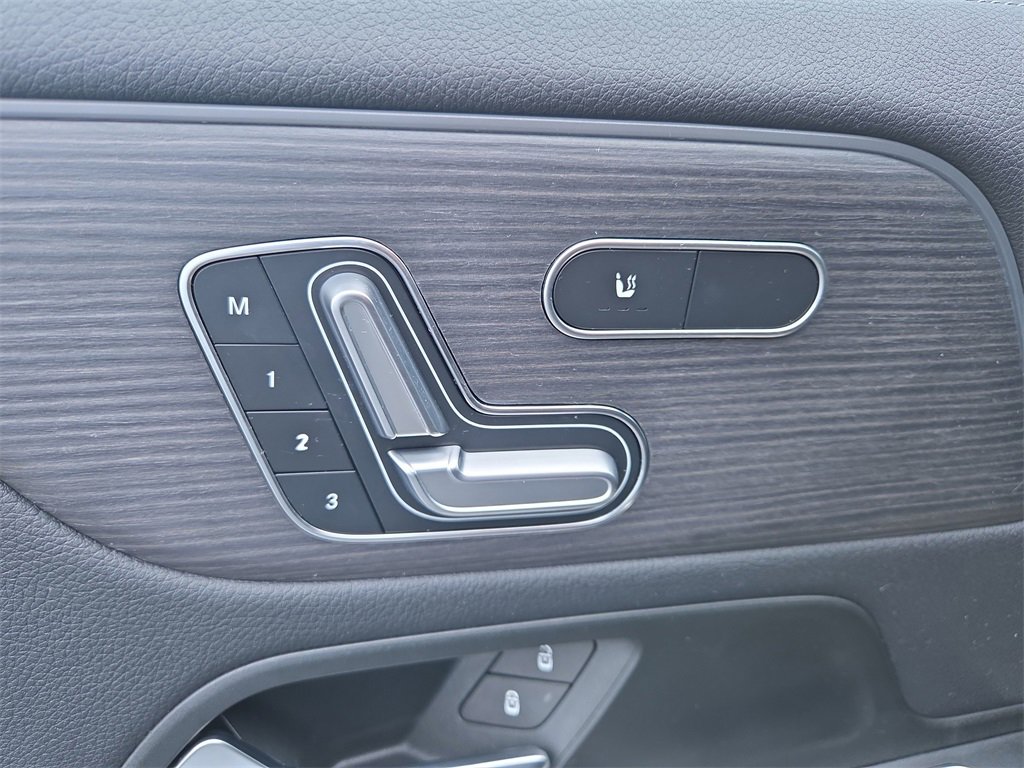 Certified 2023 Mercedes-Benz GLA 250 4MATIC image 11