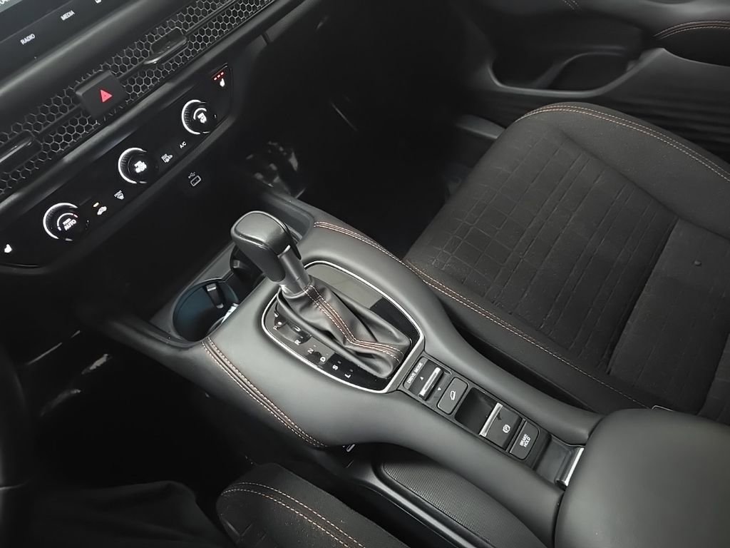 Used 2025 Honda HR-V Sport image 26