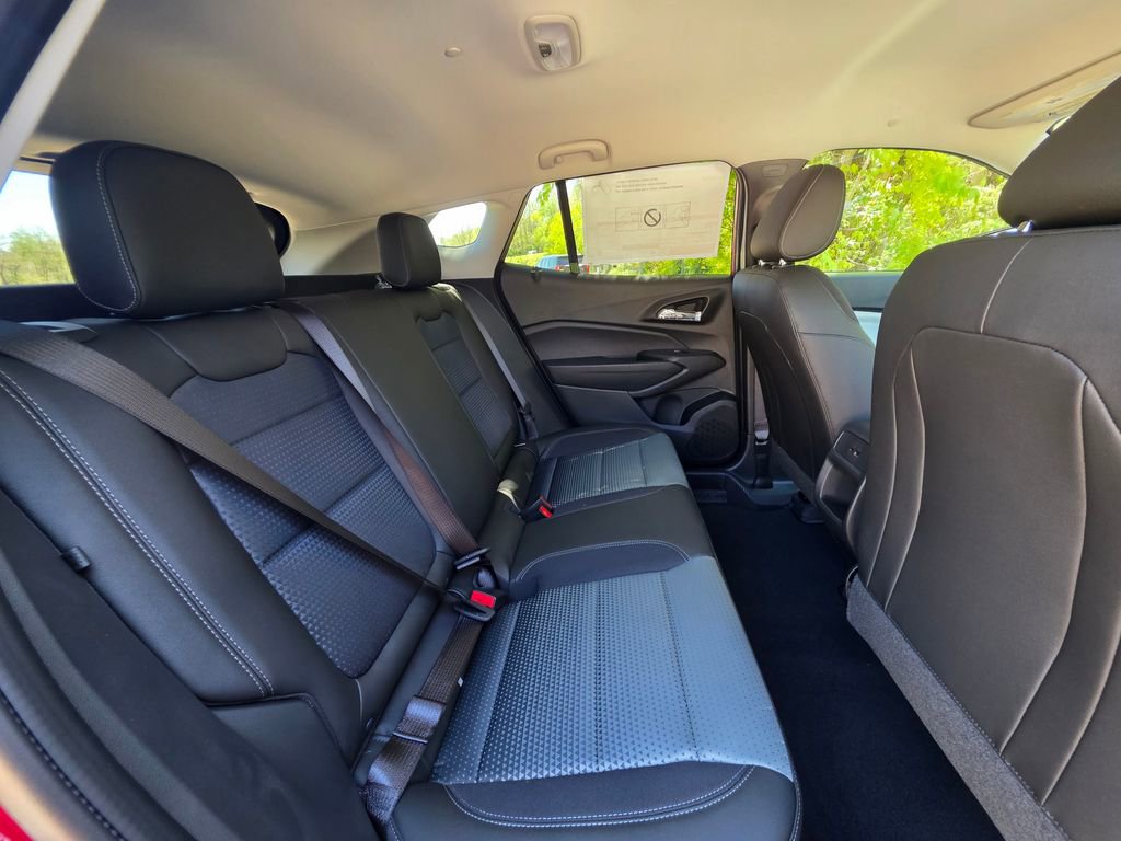 New 2026 Chevrolet Trax LT image 8