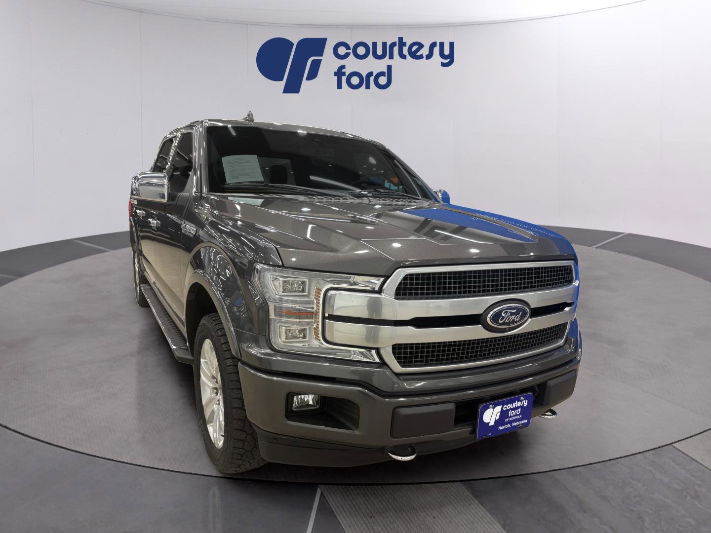 Used 2018 Ford F150 Platinum w/ Equipment Group 701A Luxury image 1