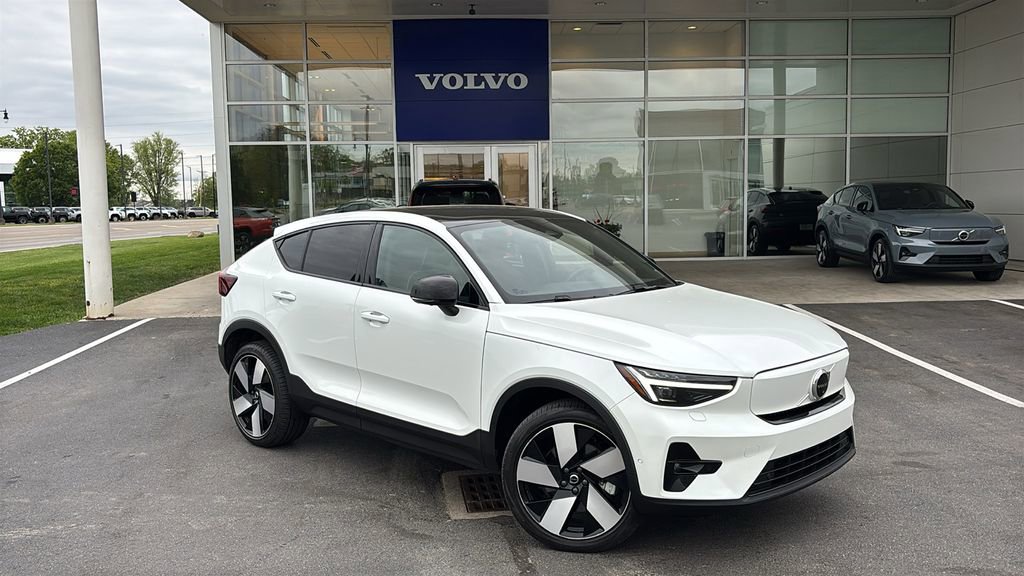 Used 2023 Volvo C40 P8 Recharge Ultimate AWD/4WD image 2