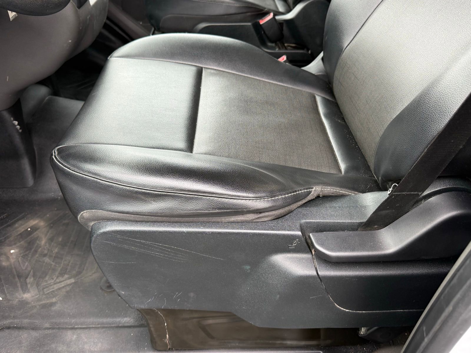 Used 2022 Ford Transit 250 Medium Roof image 30