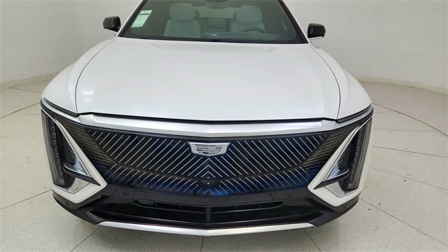 Used 2024 Cadillac Lyriq Luxury image 9