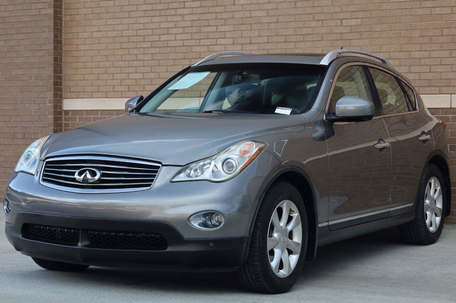 Used 2010 INFINITI EX35 Journey RWD image 5